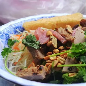 Hình ảnh Bún nem nướng - sâm bí đao
