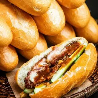 Hình ảnh Bánh Mì Xá Xíu Tặng 1 Trà Sâm Dứa