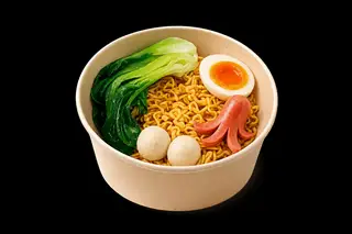 Hình ảnh Mì Indomie trứng lòng đào xúc xích
