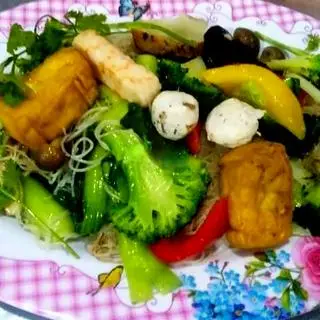 Hình ảnh Bún gạo xào chay