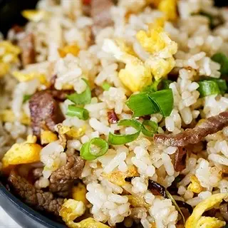Hình ảnh cơm chiên bò trứng thịt bằm