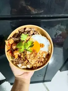 Hình ảnh Mì trộn trứng sốt