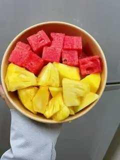 Hình ảnh Hộp dưa hấu + dứa + xoài