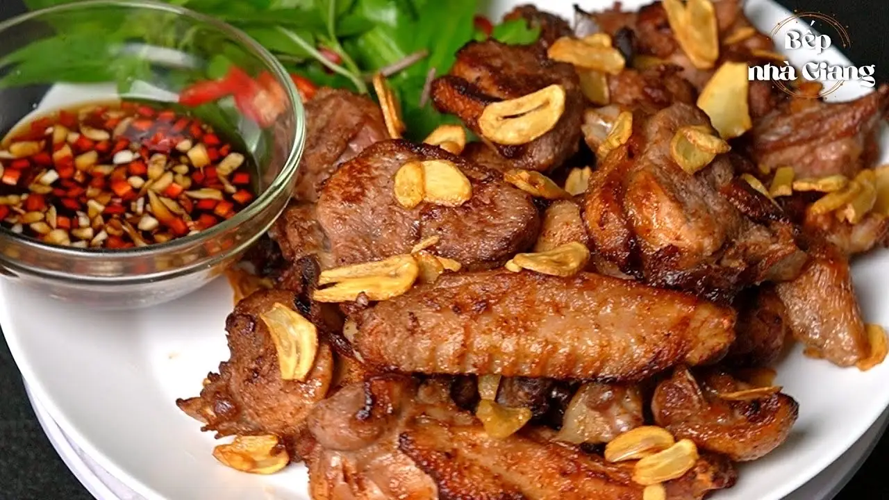 Hình ảnh Vịt cháy tỏi 1 đĩa