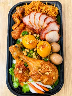 Hình ảnh Xôi đầy đủ đùi gà - full topping 