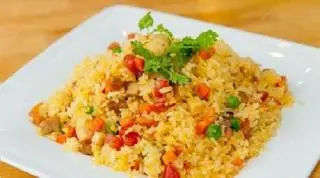 Hình ảnh Cơm chiên dương châu full Topping