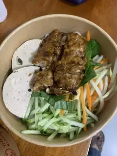 Hình ảnh Bánh Ướt Thịt Nướng