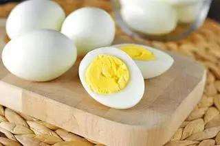 Hình ảnh Trứng cút (8 trái)