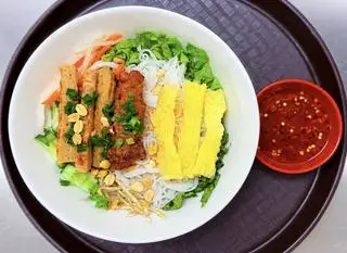 Hình ảnh Bún nem nướng - thịt nướng