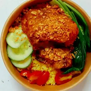 Hình ảnh Cơm Gà Mắm Tỏi (Gà Tươi San Hà)