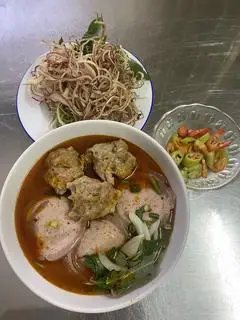 Hình ảnh Bún bò chả da cua