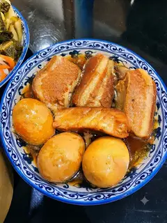 Hình ảnh Cơm thịt kho tàu 