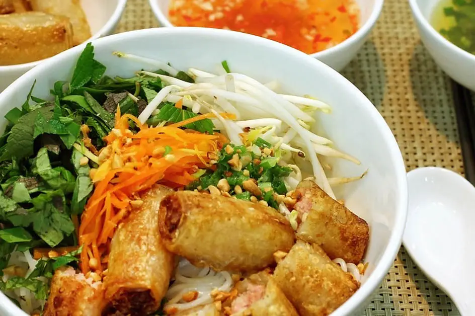 Hình ảnh Bún Chả Giò