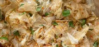 Hình ảnh Bánh tráng satế tỏi