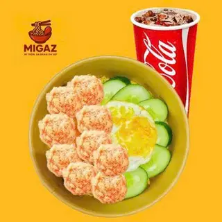 Hình ảnh Combo: Mì trộn Indomie viên hải sản sốt mayonnaise trứng - 1 ly nước ngọt size M