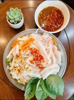 Hình ảnh Bún mắm nêm tai heo