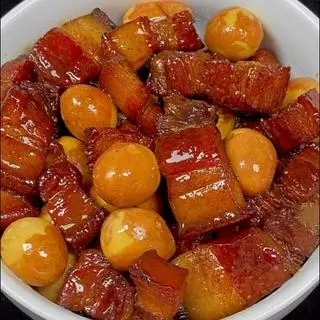 Hình ảnh Thịt Kho Trứng Cút