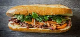 Hình ảnh Bánh mì thịt bình dân