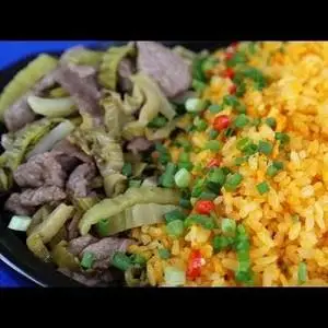 Hình ảnh Cơm bò xào cải chua
