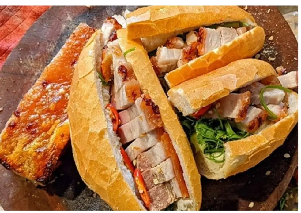 Hình ảnh Bánh mì heo quay 
