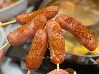 Hình ảnh Lạp Xưởng Hà Khẩu chiên (1 cái) 