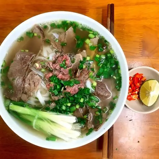 Hình ảnh Phở tái chín