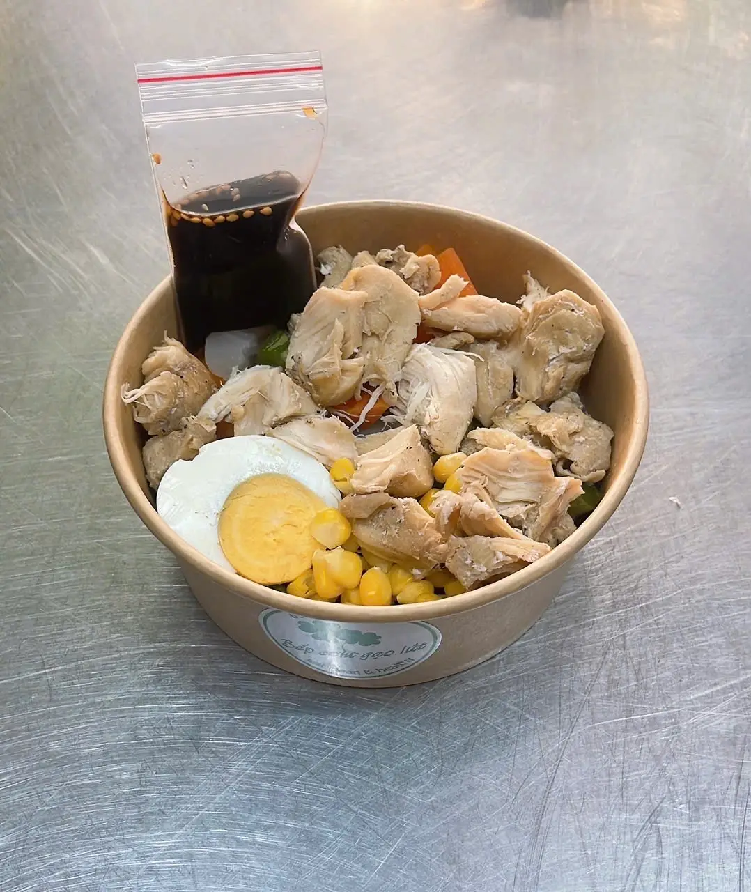 Hình ảnh Cơm Trộn Ức gà nướng 