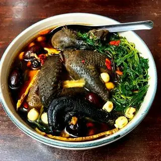 Hình ảnh GÀ ÁC TẦN THUỐC BẮC
