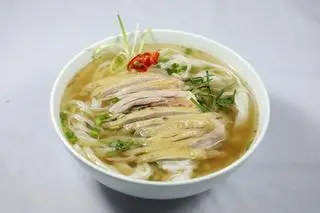 Hình ảnh Phở gà đùi