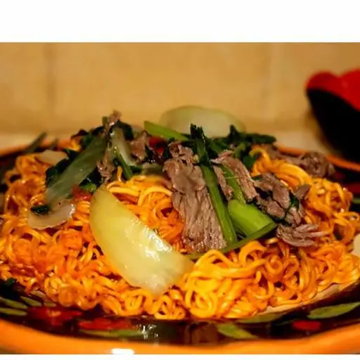 Hình ảnh Mì gói xào bò rau