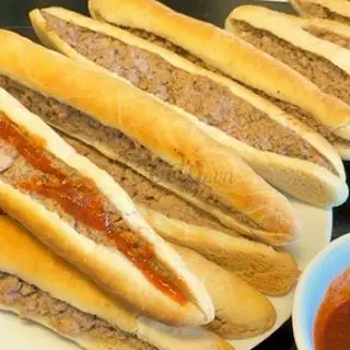 Hình ảnh 50 Bánh Mỳ Que Pate Hải Phòng
