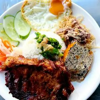 Hình ảnh Cơm tấm chả - 2 miếng chả