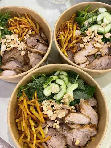 Hình ảnh Phở trộn chua ngọt healthy