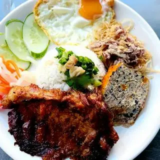 Hình ảnh Cơm tấm sườn - ốp la