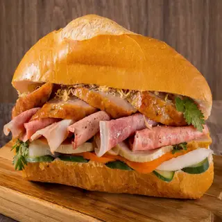 Hình ảnh Bánh Mì Sài Gòn Đặc Biệt - VIP