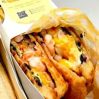 Hình ảnh Sandwich phô mai - trứng - thanh cua