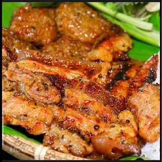 Hình ảnh combo một (bánh  cuốn  chả  nướng và  1 bánh  chứng)