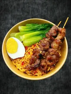 Hình ảnh Mì trộn thịt nướng