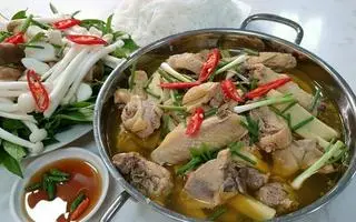 Hình ảnh Lẩu Gà Hầm Măng- Lớn