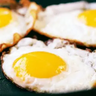 Hình ảnh Ốp La Béo Mịn