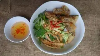 Hình ảnh Bún chả giò bì