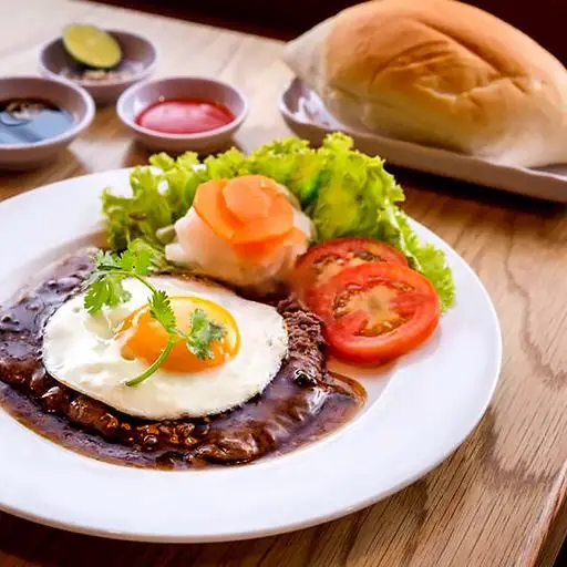 Hình ảnh Bò Bít tết ốp la