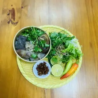 Hình ảnh Bún bò Huế_Giò & Gân