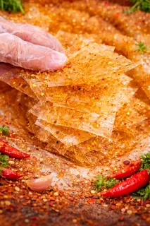 Hình ảnh Bánh tráng ăn liền sate tỏi phi 250gr/zip