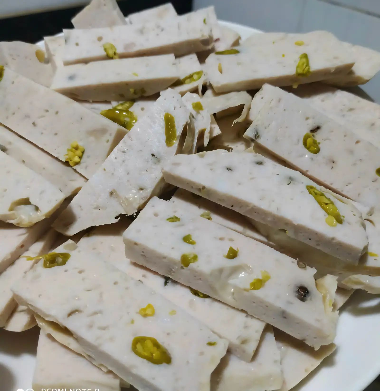 Hình ảnh Chả lụa ớt xiêm xanh