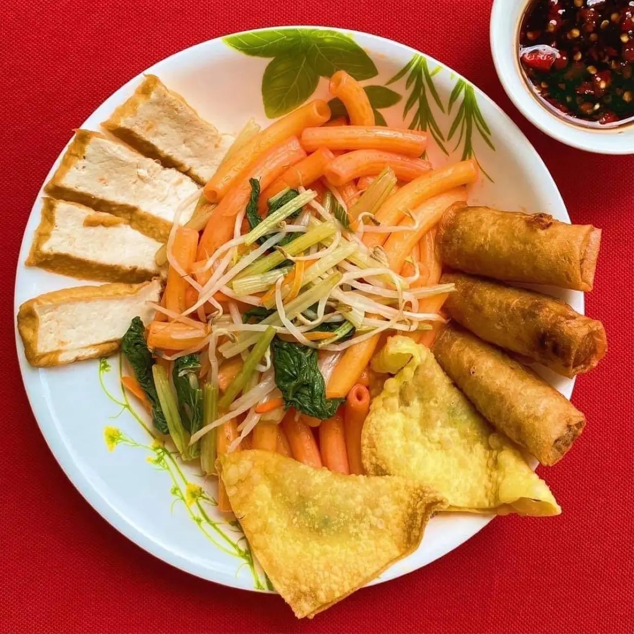 Hình ảnh Nui xào chay