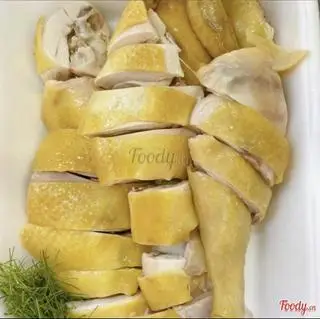 Hình ảnh Nửa con gà chặt lá chanh