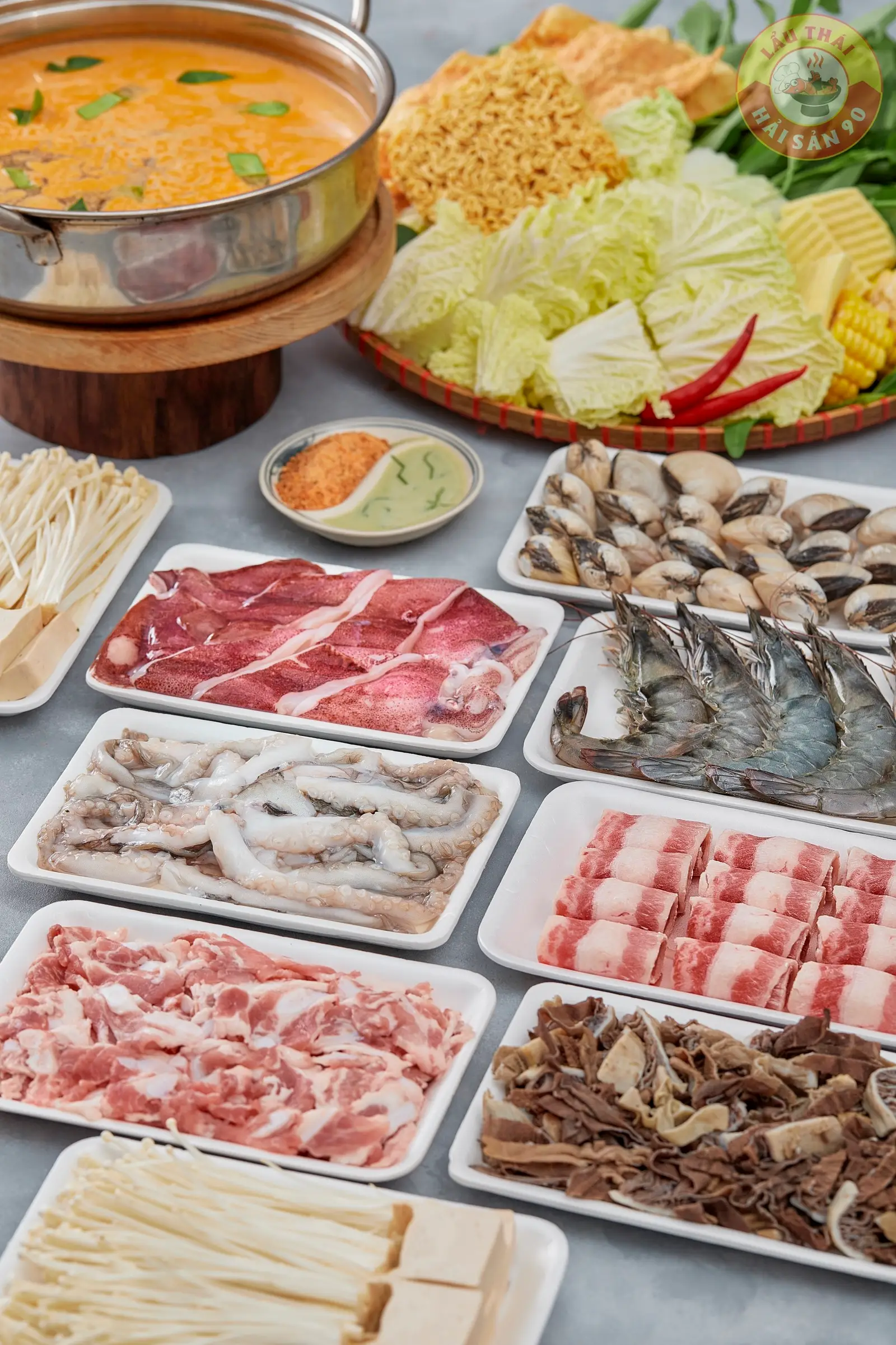 Hình ảnh LẨU THÁI THẬP CẨM