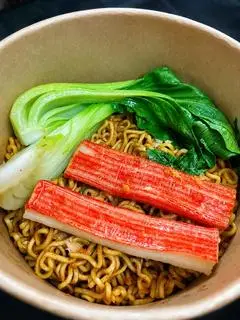 Hình ảnh Mì trộn thanh cua