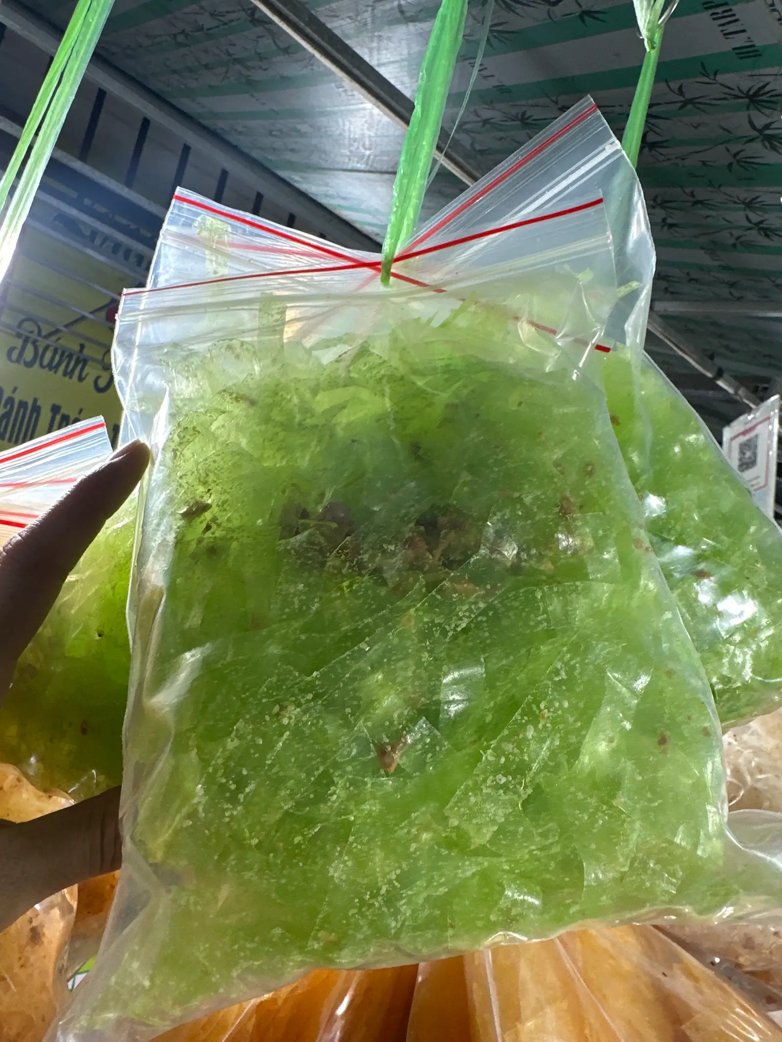 Hình ảnh Bánh tráng lá dứa